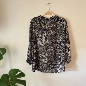 Conrad C Collection Sheer Leopard Print Blouse Split V-Neck High-Low Size 10 (M)